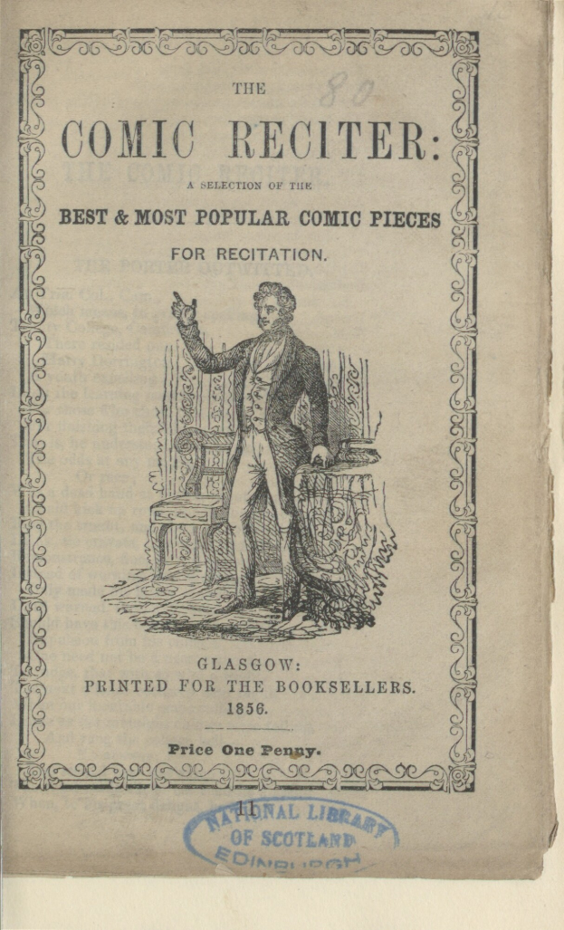 Ein altes Buch mit dem Titel 'The Comic Reciter: A Selection of the Best and Most Popular Comic Pieces for Recitation' zeigt eine Zeichnung eines ernst aussehenden Mannes in einem Anzug, der auf einem Stuhl sitzt.