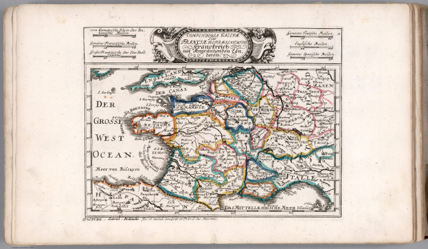 Ein aufgeschlagenes Buch mit einer detaillierten Deutschlandkarte, begleitet von beschreibendem Text.