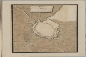 Ein detaillierter Stadtplan der Stadt Lübeck auf dem Cover eines alten Buches, der Straßen, Gebäude und Sehenswürdigkeiten zeigt, mit begleitendem Text über die Bevölkerung, Geschichte und Kultur der Stadt.