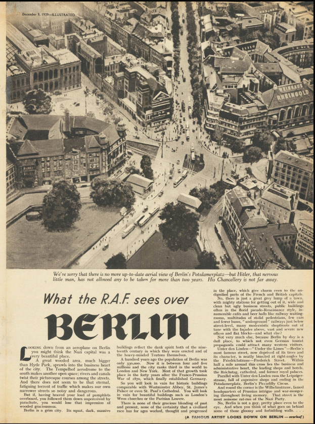 Schwarz-weiß-Fotografie einer alten Zeitungsseite mit einer Stadtansicht, die Gebäude, Bäume und Fahrzeuge sowie Text zeigt.